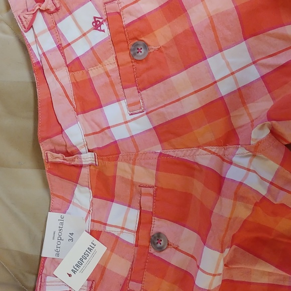 Ladies size 3/4 low cut shorts - Picture 4 of 4